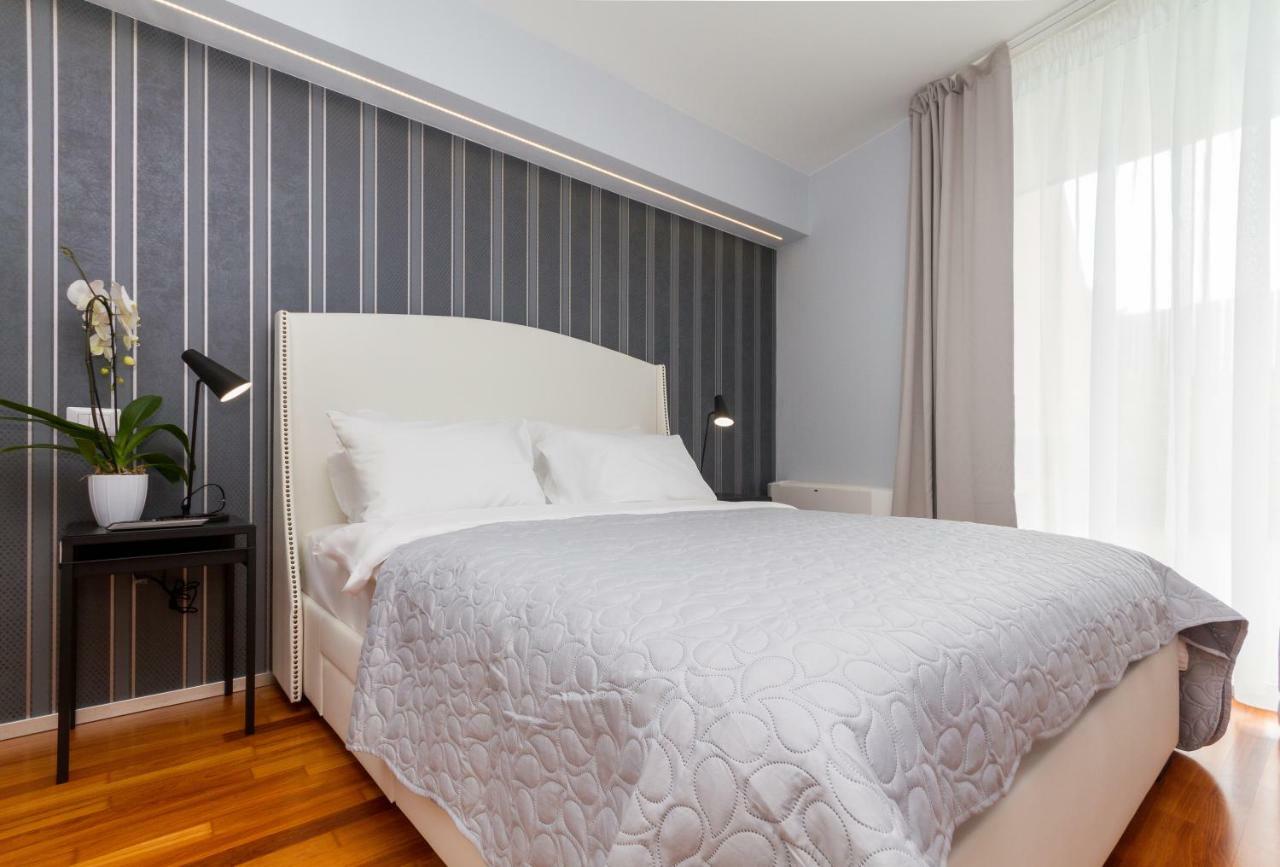 Apartments Lux By Locap Group ポルトローシュ エクステリア 写真